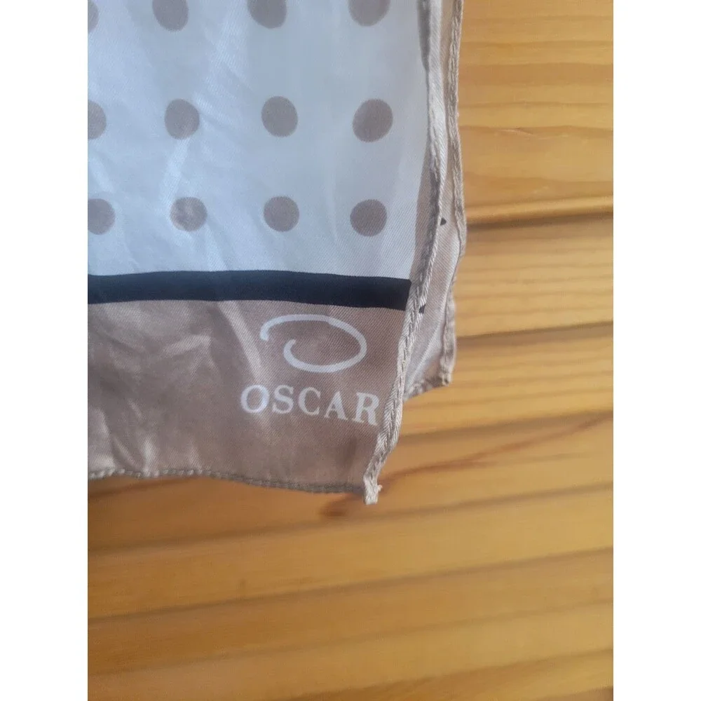 Oscar de la Renta this rare